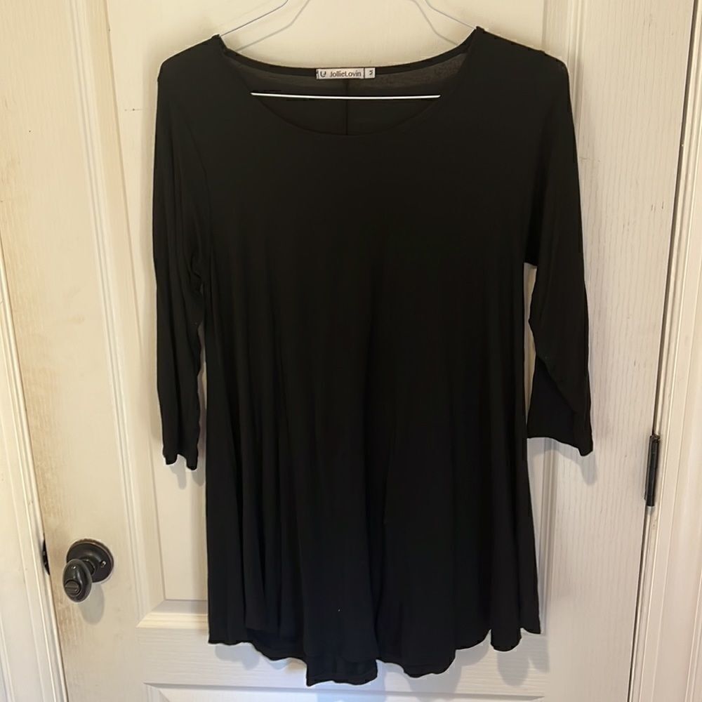 JollieLovin Black Tunic Top 